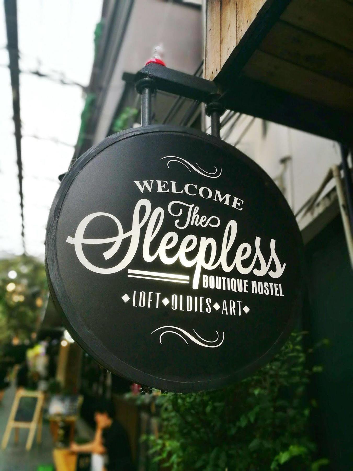 The Sleepless Boutique Hostel 曼谷 外观 照片
